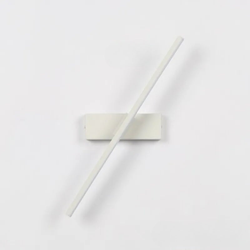 LuxeGlow Wall Lamp - Adjustable Modern LED Sconce