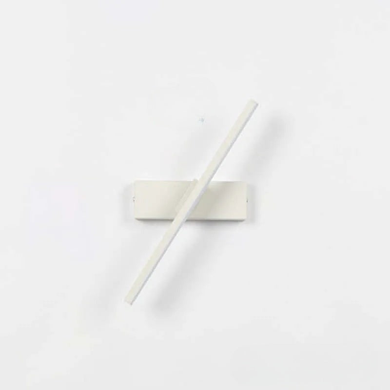 LuxeGlow Wall Lamp - Adjustable Modern LED Sconce