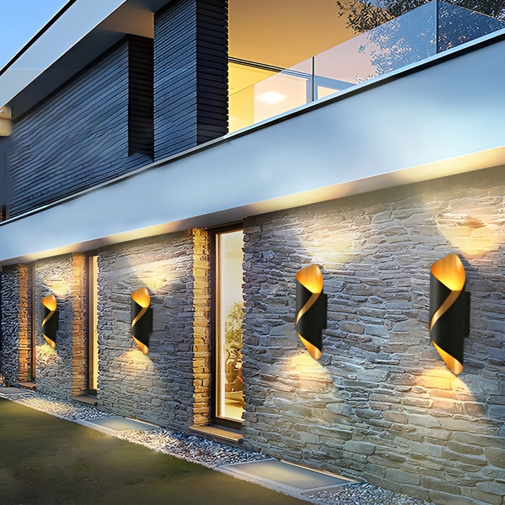 LumeSustain – Elegant Exterior Wall Lamp | Durable Outdoor Lighting