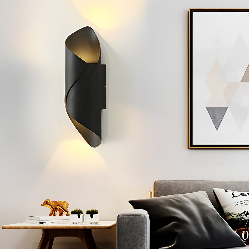 LumeSustain – Elegant Exterior Wall Lamp | Durable Outdoor Lighting