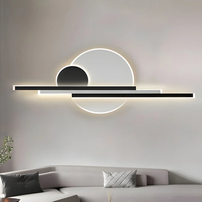 close-up of Zola wall lamp aluminum body with black and gold finish