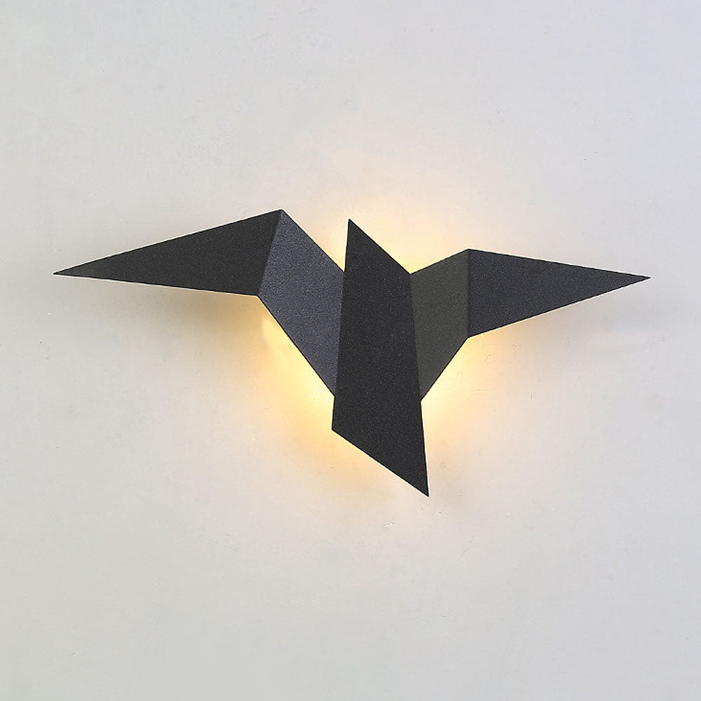 AviLume – Elegant Bird-Inspired Iron Wall Lamp | Modern Artistic Lighting