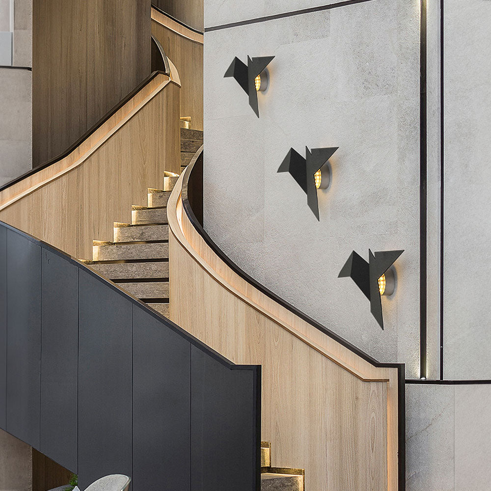 AviLume – Elegant Bird-Inspired Iron Wall Lamp | Modern Artistic Lighting