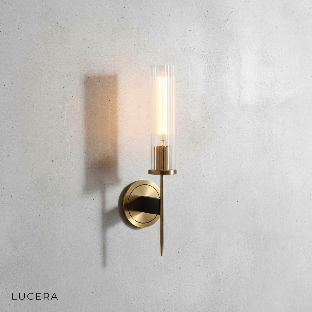 Close-up of Aperta Palma lamp brass finish with textured glass shade