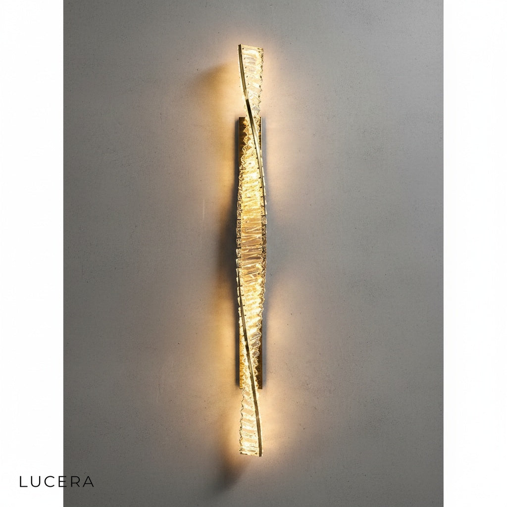 Marcato Nordic LED crystal wall light in dining room ambient setting